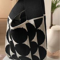 Borsa borsetta in filo a maglia bianco e nero