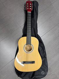 Chitarra acustica spagnola