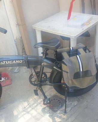 bici elettrica usata  250 watt