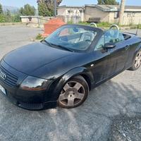 TT ROADSTER anno 2000 180CV