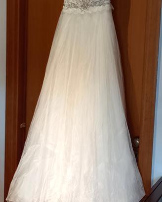 Abito sposa Alessandra Rinaudo accessori inclusi