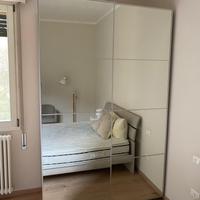 Armadio a due ante scorrevoli specchiate