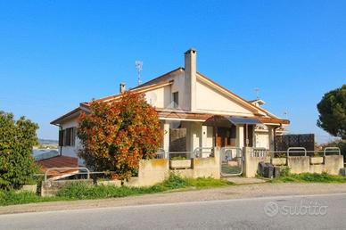 VILLA SINGOLA A SANT'ELPIDIO A MARE