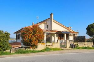 VILLA SINGOLA A SANT'ELPIDIO A MARE