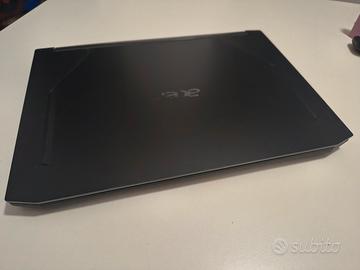Notebook gaming Acer Nitro V