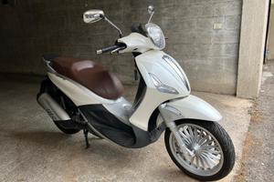 Piaggio Beverly 300 - 2016