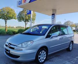 Peugeot 807 2.2 HDI 7 posti