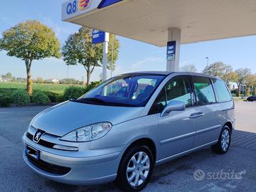 Peugeot 807 2.2 HDI 7 posti