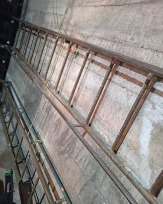 scala in ferro da cantiere