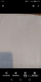 Lenzuola ricamate a mano