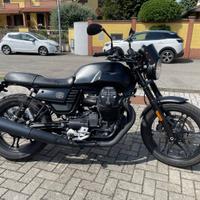 Moto Guzzi v7 III - stone