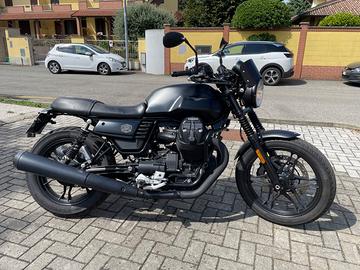 Moto Guzzi v7 III - stone