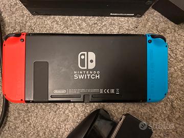 Nintendo switch + 4 giochi ✨ (trattabile) - Console e Videogiochi