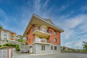 PORZIONE DI BIFAMILIARE A GIAVENO