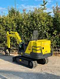 E02 Escavatore 13 q Yanmar B12