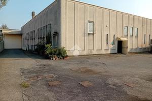 CAPANNONE A LIMBIATE