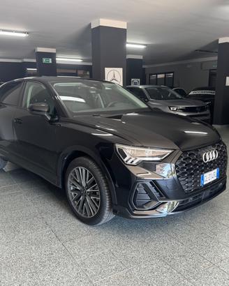 AUDI Q3 SPB 35 TDI S tronic Business Plus