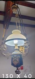 Lampada a petrolio in sospensione vintage