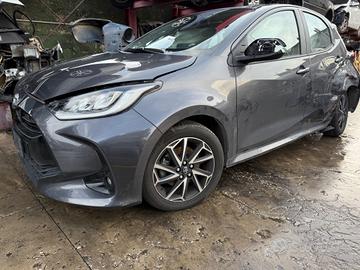 Ricambi usati per Toyota Yaris 1.5 Hydrid del 2022