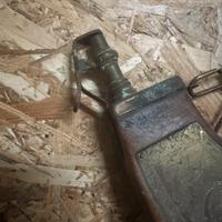 Fiaschetta in legno per polvere da sparo