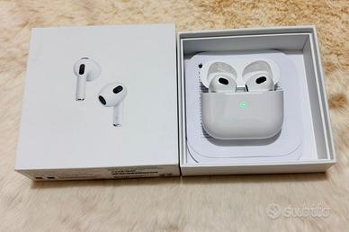 AirPods 3 Usati + Custodia Wireless –Pari al Nuovo