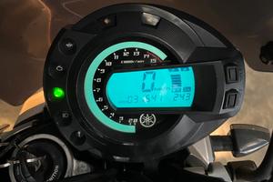 Moto yamaha FZ6