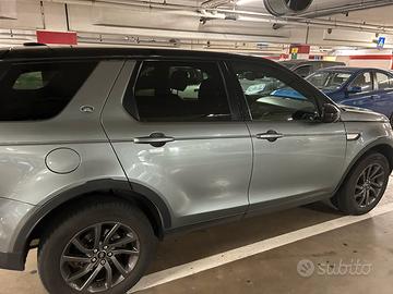 Land Rover discovery sport 2.2 td HSE  4 wd. 7 pos