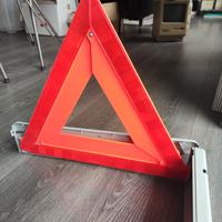 Triangolo emergenza auto