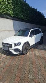 Autovettura MERCEDES GLB 200 d 4 MATIC