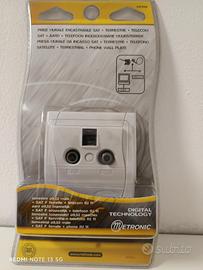 Presa murale da incasso SAT + Terrestre + Telefono