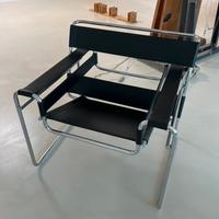 KNOLL STUDIO WASSILY Chair in cuoio nero