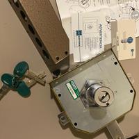 Serratura porta ingresso