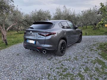 Alfa Romeo Stelvio 2.0 Turbo Benzina 280 CV