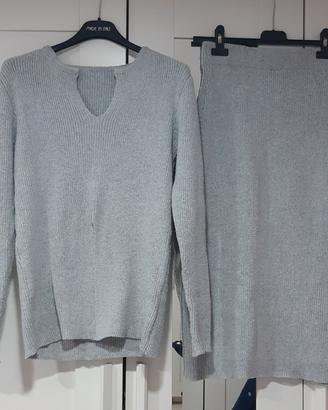 Completo maglione e gonna