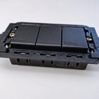 Telaio e tappi BTicino Living Classic