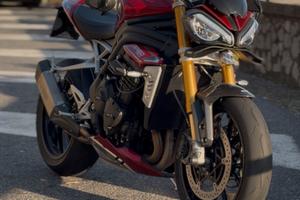 Triumph Speed Triple 1200RS