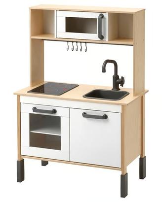 Cucina in legno IKEA per bambini completa di acces