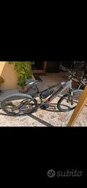 MTB ELET.  DEL2025 ANCORA IN GARANZ SOLO 700 KM !!