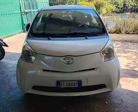 Toyota iQ 1.0 Lounge