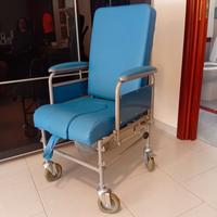 sedia a rotelle sanitaria