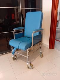 sedia a rotelle sanitaria