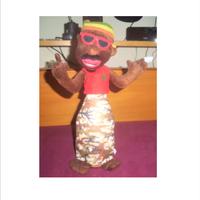 Pupazzo rasta che balla con musica incorporata