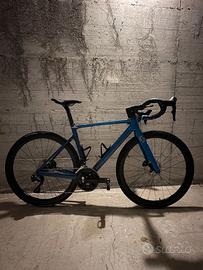 Scott Addict RC - Carbon Disc Shimano 105 Di2