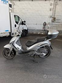 Piaggio Beverly tourer 250