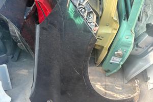 PARAFANGO ANTERIORE DESTRO OPEL CORSA ANNO:2010