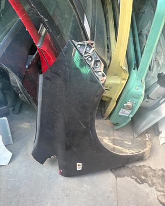 PARAFANGO ANTERIORE DESTRO OPEL CORSA ANNO:2010