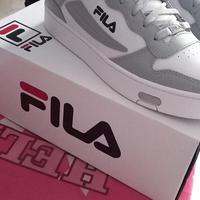 SCARPE DELLA FILA   NUMERO   42/5