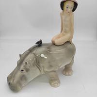 Ceramiche LENCI Nudino con ippopotamo anni 30