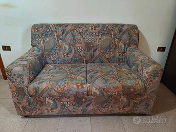 Divano due posti