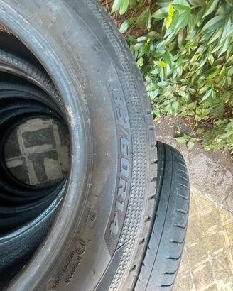 Copertoni  Auto 185 60 r14 82h